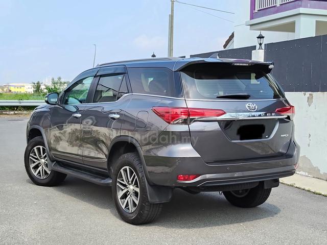 2017 Toyota FORTUNER 2.7 SRZ 4X4 Low Mileage 55k - 2