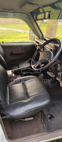 1995 Toyota LANDCRUISER 2.4 LC2 (RJ77RV) (M) - 5