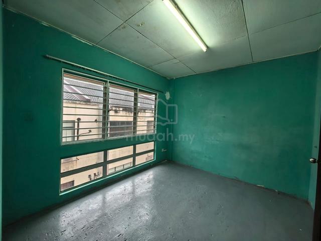 Vista Shop Apartment (Damansara Damai) 1