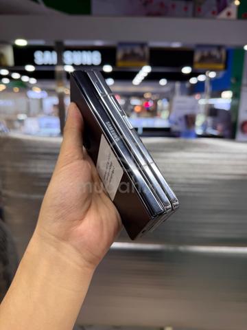 samsung z fold 5 5g ram12gb/256gb - photo 2 of 5