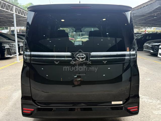 2023 Toyota VOXY 2.0 S-Z (A) - 5