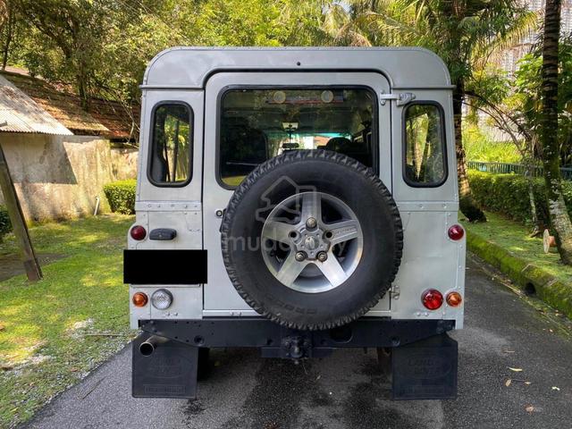 2011 Land Rover DEFENDER 110 SW PUMA 2.4L TDCi - 5