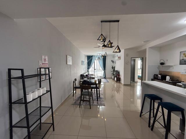 Avia Plus, Bandar Country Homes 1
