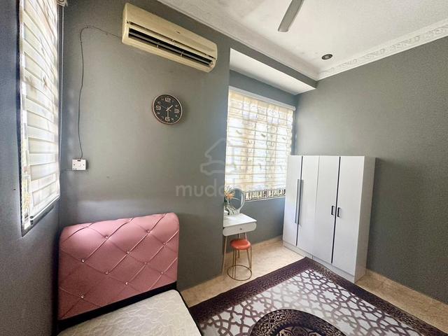 FULLY FURNISHED Bilik untuk disewa perempuan sahaja 1