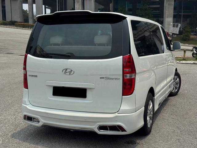 Hyundai GRAND STAREX 2.5 ROYALE 11 SEATER TIPTOP - 3