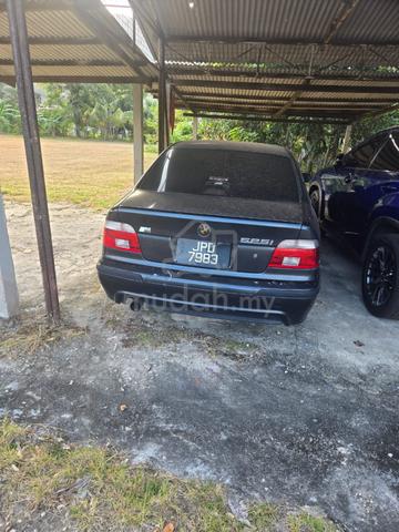 BMW 525i E39 M-Sport | 1 Owner | Rare Classic - 2