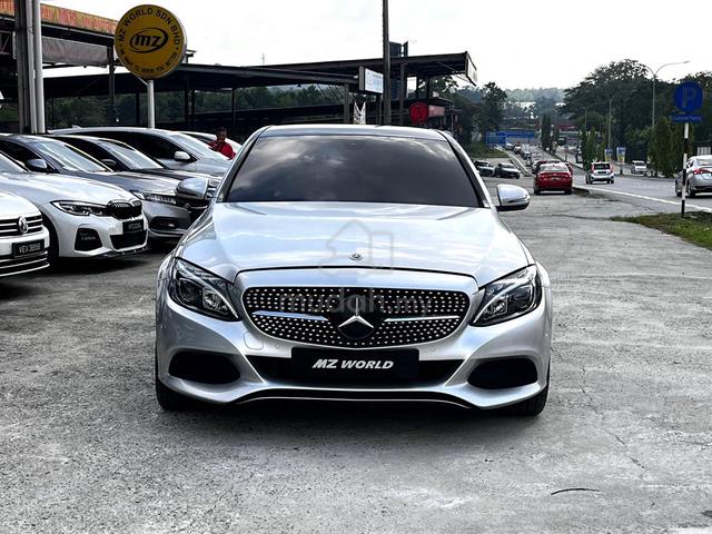 2017 Mercedes Benz C200 2.0  A) FULL WARRANTY 5 Yr - 2