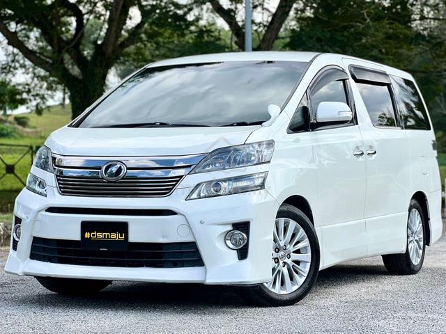 2013 Toyota VELLFIRE 2.4 AT 8-SEAT,REG17,FACELIFT - 1