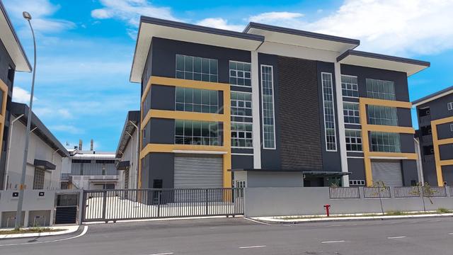 [25KM TO KULAI ] 51'x111' Semi D Factory in Johor Bahru 1