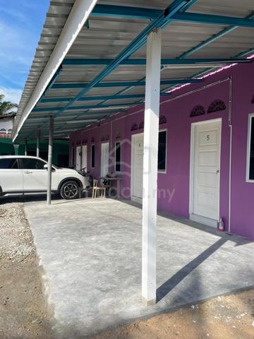 Partially Furnished Johor Batu Pahat Room For Rent 1