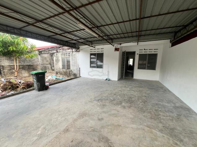 Rumah Teres Setingkat untuk Dijual di Padang Serai 1