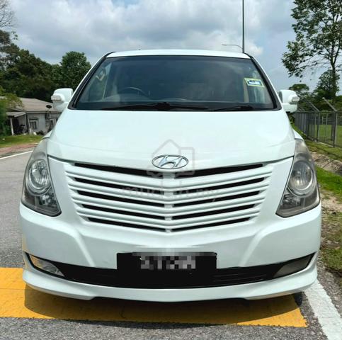 2010 Hyundai GRAND STAREX 2.5 ROYALE (A) - 3