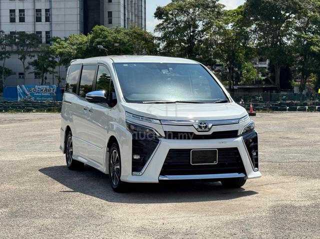 2021 Toyota VOXY 2.0 ZS KIRAMEKI III (A) - 1