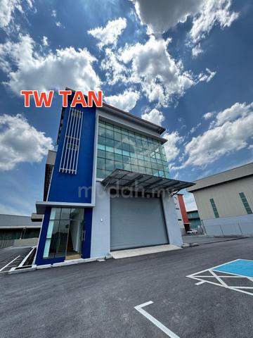 3 Storey Detached Factory in The Hub Valdor Near Batu Kawan , Got Key 1