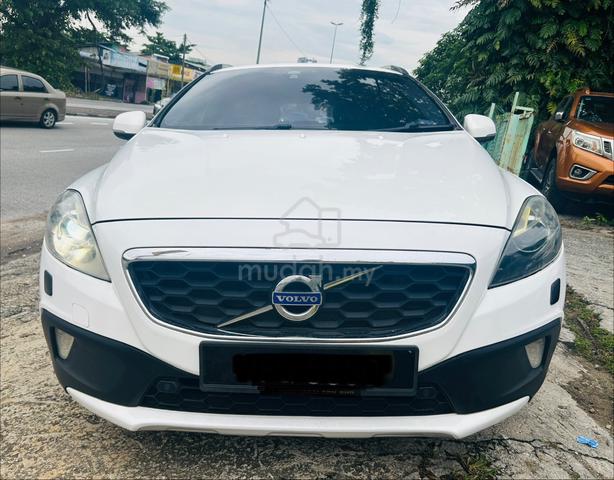 2014 Volvo V40 2.0 (A) T5 CROSS COUNTRY 1YRWARANTY - 4