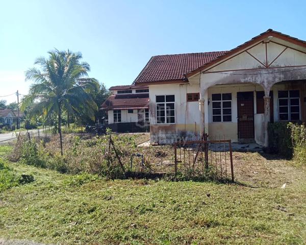 Rumah Setingkat Cornerlot di Jalan Kampung Gong Guchil Dalam Jerteh 1