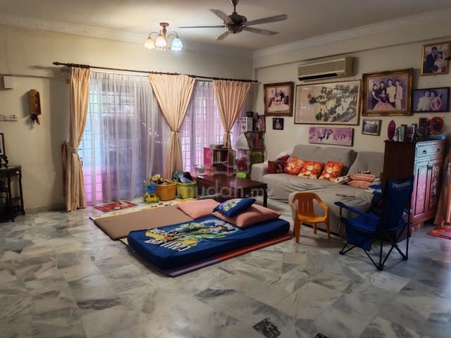 Mahkota Cheras Corner House 1