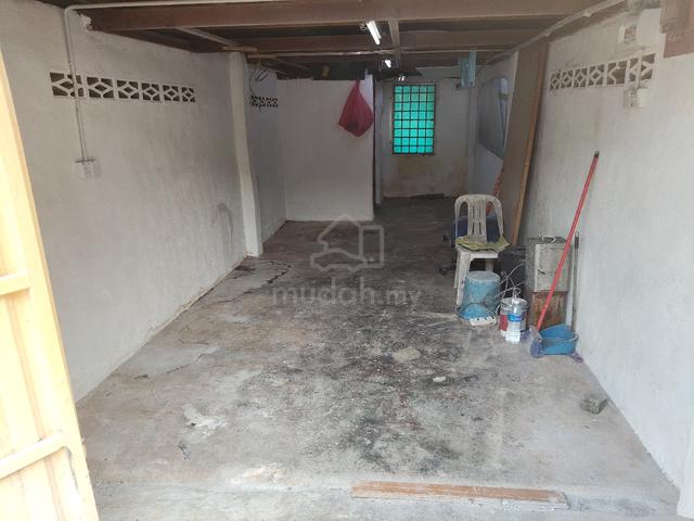 Storage/Bengkel 25X10KP KERAMAT WANGSA AEON AU2 1