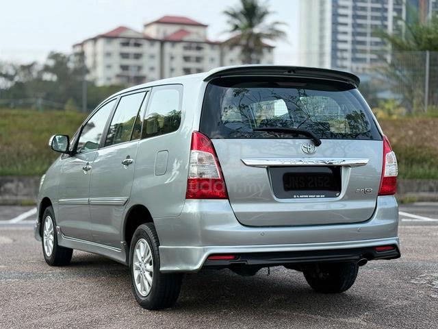 •2012✓ |Leather Seat✓| Toyota INNOVA 2.0 G (A) - 3