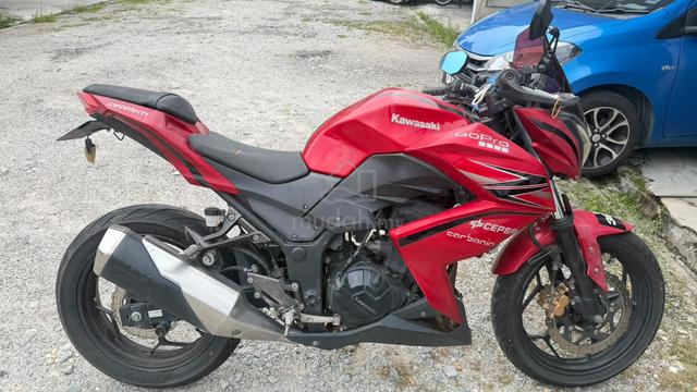 Kawasaki Z250 Candy Red reg 2014 for sale!! - photo 8 of 9