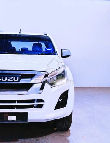 2017 Isuzu D-MAX 2.5 (A) Full Loan Free Warranty - 3
