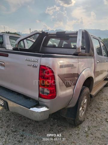 2011 Toyota HILUX 2.5 G (M) - 5