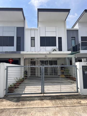 Semenyih Kajang East Precint 4 Reno Gated Double Storey House 1