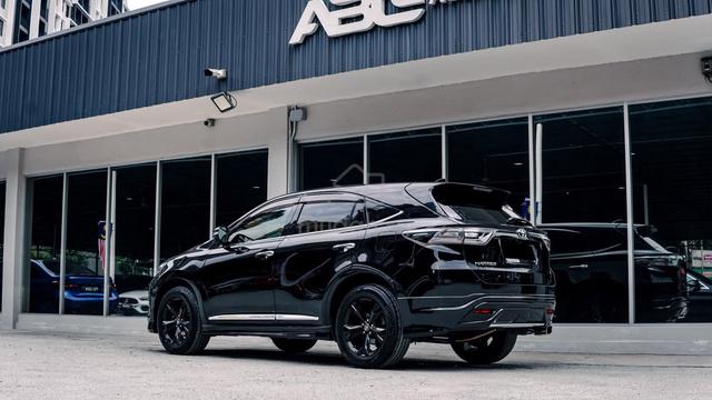 Toyota HARRIER 2.0 PREMIUM P.BOOT L.SEAT 2017 - 2