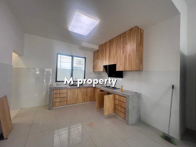 Robin Rimbayu Double Storey 4R For Rent 1