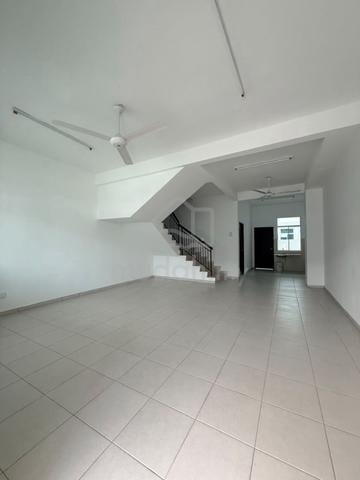 2 Storey Terrace in Scientex Jenjarom 1