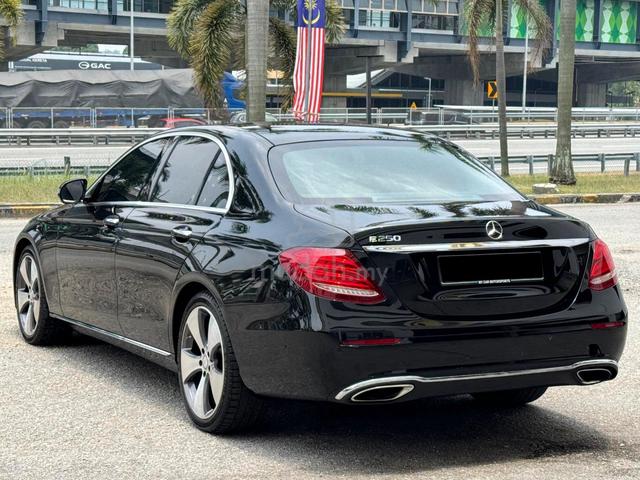 2017 Mercedes Benz E250 2.0 AVANTGARDE W213 ROOF - 3