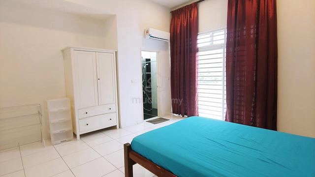 Master room for rent at Taman Setia Eco Village @ Iskandar Puteri 1