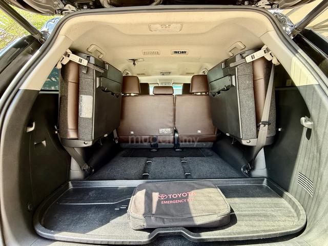 2017 Toyota FORTUNER 2.7 SRZ 4x4 (A) TIP TOP UNIT - 4