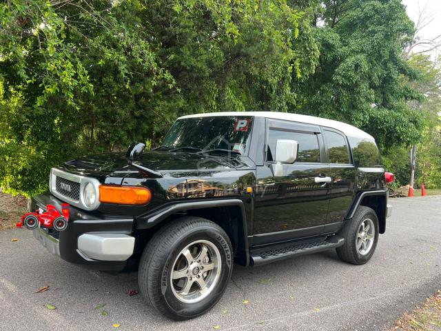 Toyota Fj Cruiser 4.0 V6 Excellent Condition - 3