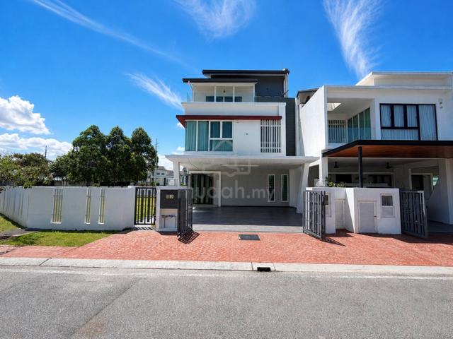 SPACIOUS RENOVATED 3 Storey CORNER LOT Residensi Aurora Cyberjaya 1