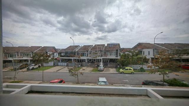 CHEAP 2 Storey Terrace Serene Heights ACASIA 2