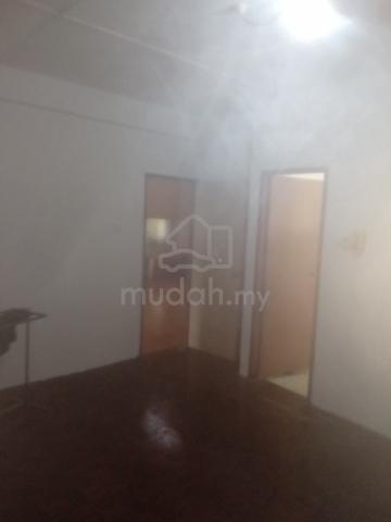 block 10 taman ixora jalan selirik kapit,sarawak 96800 kapit 3