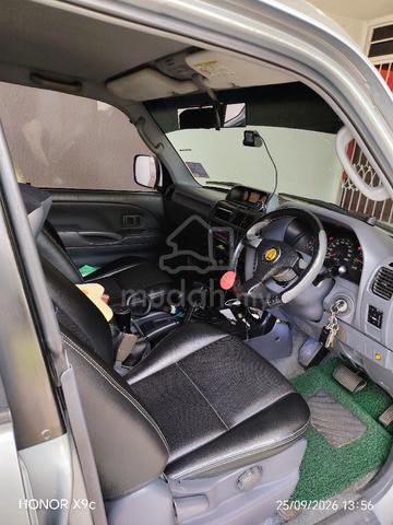 2001 Toyota LANDCRUISER 2.7 PRADO GX (A) - 3