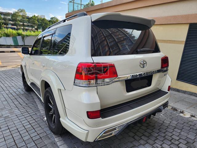 Toyota Land Cruiser 4.6 17/22 Original Japan Wald  - 4
