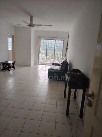 Lakeview Apartments 1