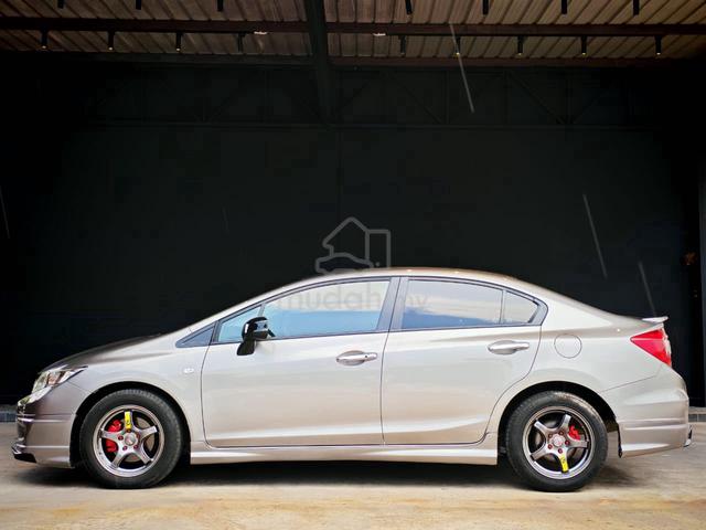 2015 Honda CIVIC 1.8 S (A) - 5