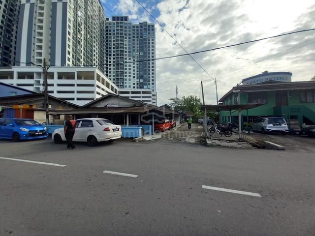 Bakar Batu Freehold - Tanah Berserta 4 Unit Rumah Below Market Value 1