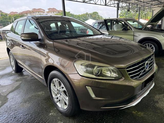 2015 Volvo XC60 2.0 T5 DRIVE E F/LIFT FREEWARRANTY - 2