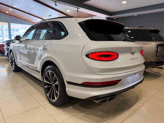 2022 Bentley Bentayga 4.0 Mulliner (JPN Spec) - 4
