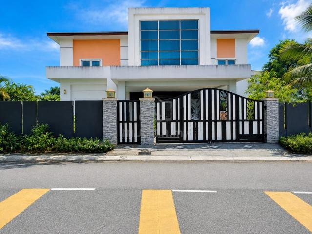 Double Storey Bungalow, Taman Kayangan, Pelangi Heights, Mantin, N9 1