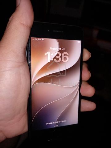 iphone se 2020 ios 27 - photo 2 of 6