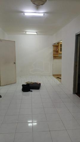 Apartment Anggerik (Prima Beruntung) 1