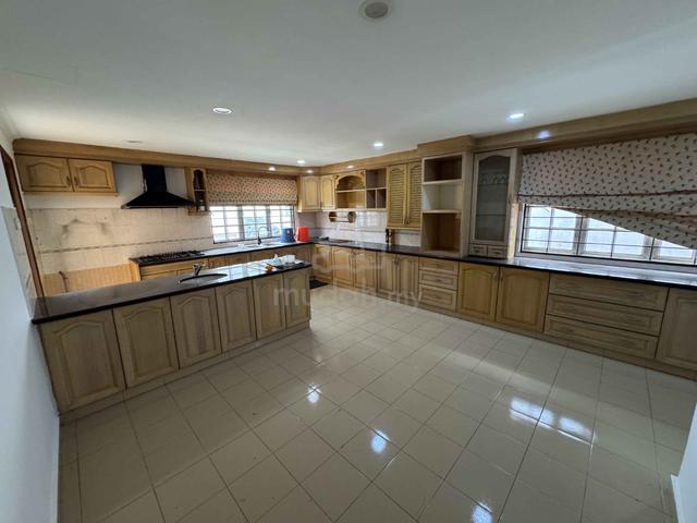 Bukit Puchong 2 Storey End Lot House 20x70sf Kitchen Extend Jalan Bp 3 1
