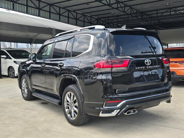 2023 7581 Toyota LANDCRUISER 3.5 ZX (A) 8year Warr - 3