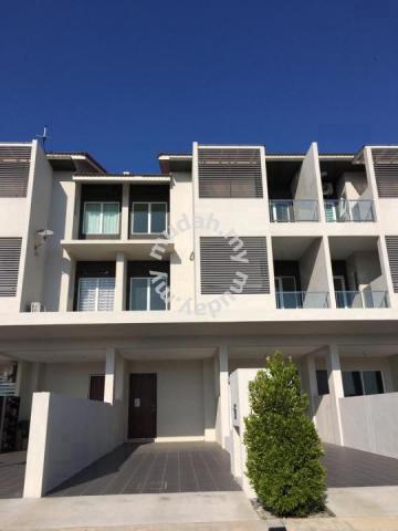 2 storey Townhouse (lower floor), Raintree Park 2, Simpang Ampat 1